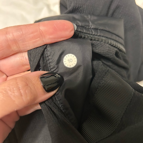 lululemon athletica Non-Stop Bomber Jacket size 10 - Picture 16 of 16